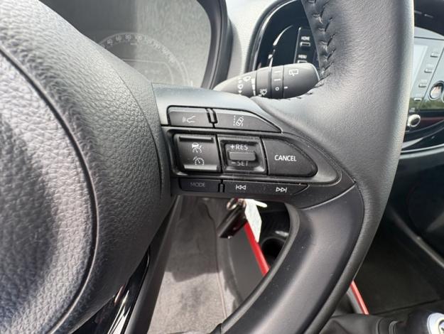 TOYOTA Aygo X 1.0 VVT-I 72 DESIGN   