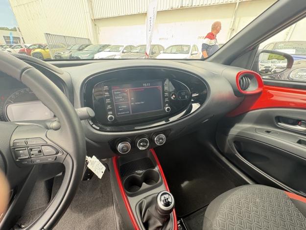 TOYOTA Aygo X 1.0 VVT-I 72 DESIGN   