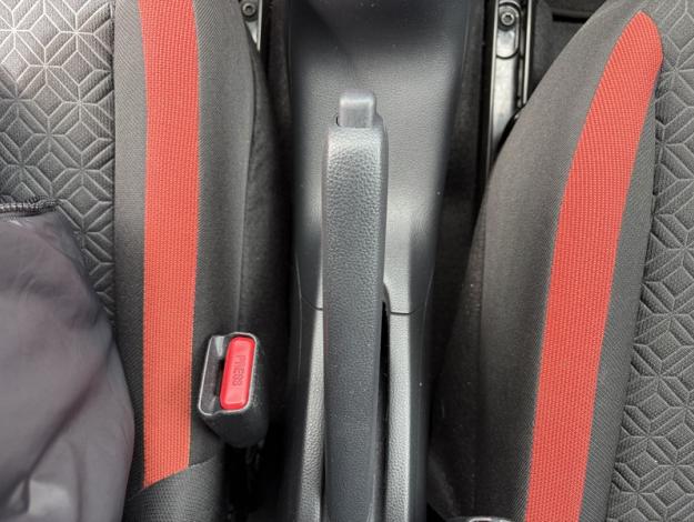 TOYOTA Aygo X 1.0 VVT-I 72 DESIGN   