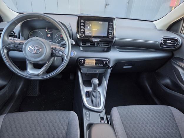 TOYOTA Yaris 116H DYNAMIC  