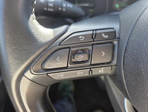 TOYOTA Yaris 116H DYNAMIC  