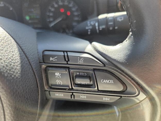 TOYOTA Yaris 116H DYNAMIC  