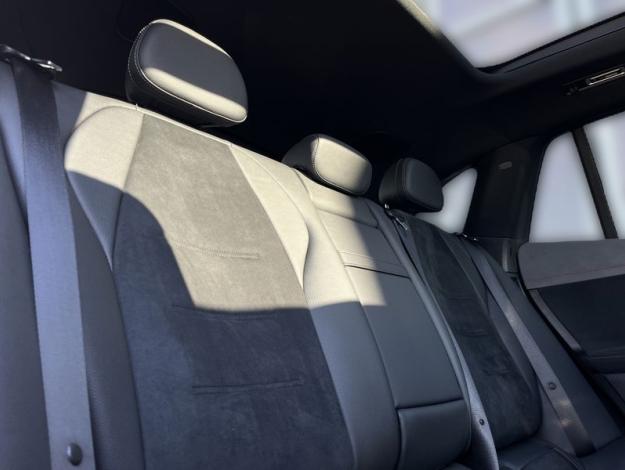 MERCEDES-BENZ EQE SUV EQE 500 4MATIC SUV Electric Art Edition (18/18)