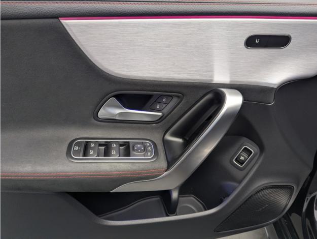 MERCEDES-BENZ CLA Shooting Brake CLA 180 d Shooting Brake AMG Line  