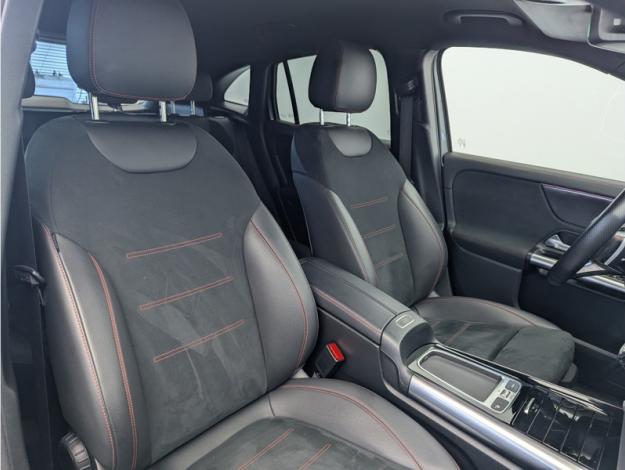 MERCEDES-BENZ GLA 200 d AMG Line  
