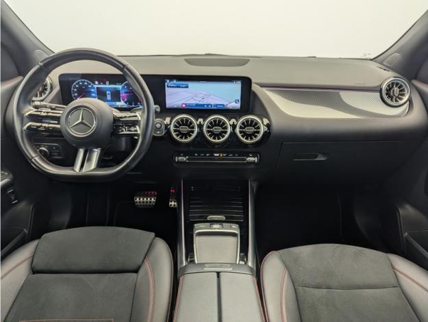 MERCEDES-BENZ GLA 200 d AMG Line  