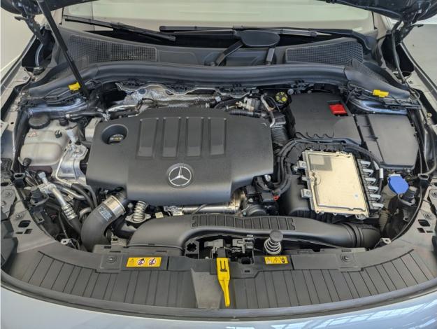 MERCEDES-BENZ GLA 200 d AMG Line  