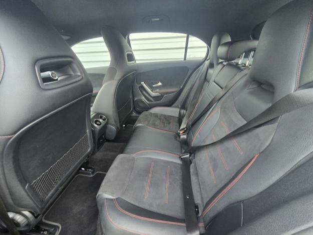 MERCEDES-BENZ Classe A 180 d AMG Line  
