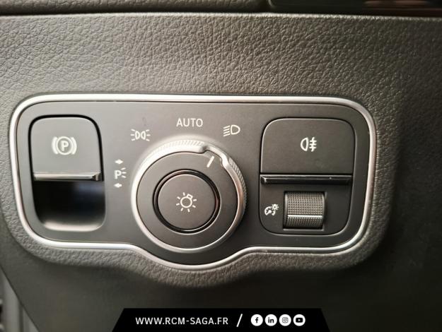 MERCEDES-BENZ GLA 200 d AMG Line  