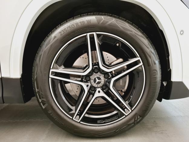 MERCEDES-BENZ GLA 200 d AMG Line  