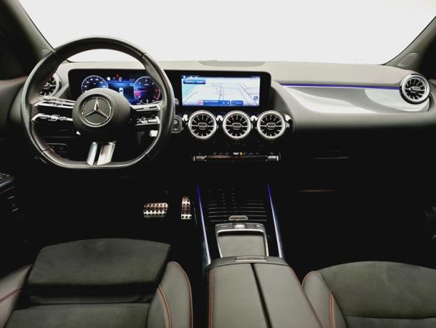 MERCEDES-BENZ GLA 200 d AMG Line  