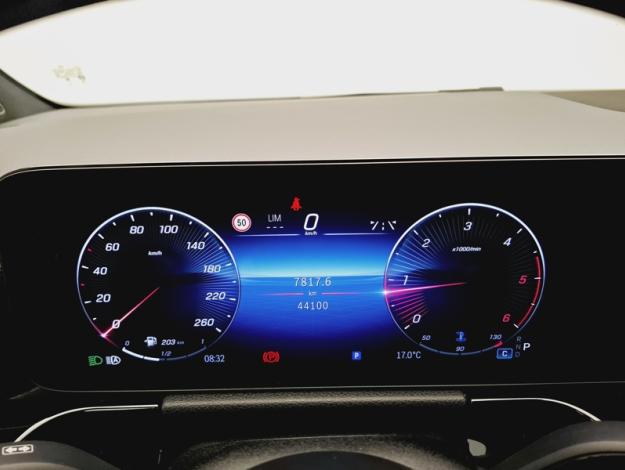 MERCEDES-BENZ GLA 200 d AMG Line  