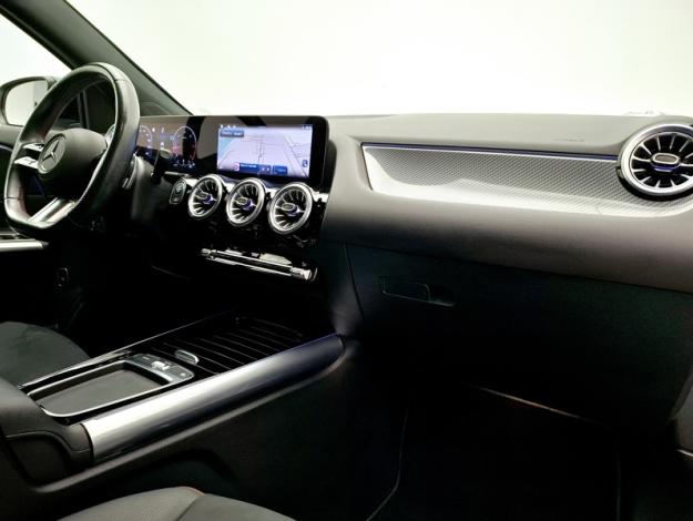 MERCEDES-BENZ GLA 200 d AMG Line  