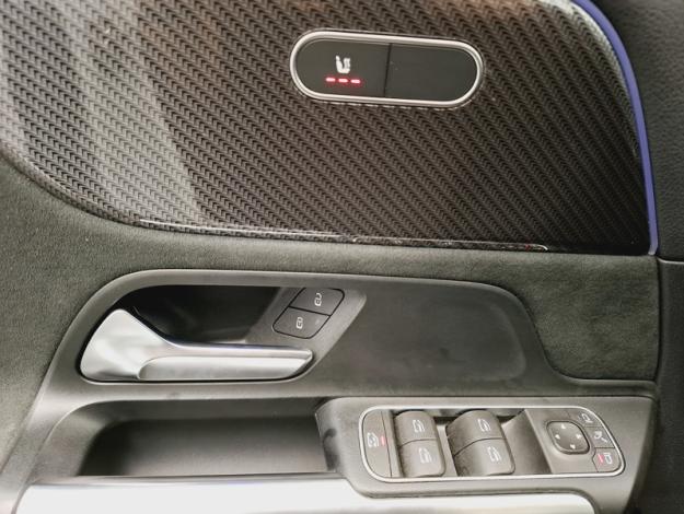 MERCEDES-BENZ GLA 200 d AMG Line  