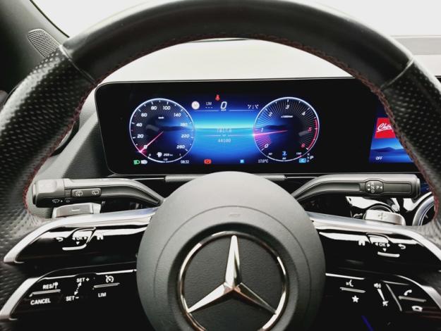 MERCEDES-BENZ GLA 200 d AMG Line  
