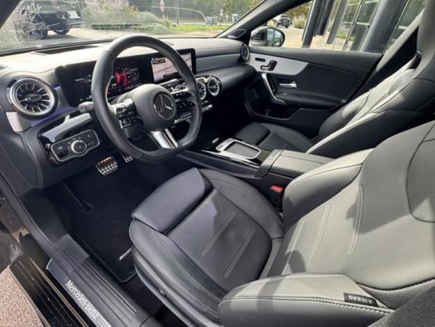 MERCEDES-BENZ CLA Coupé CLA 220 d Coupé AMG Line  