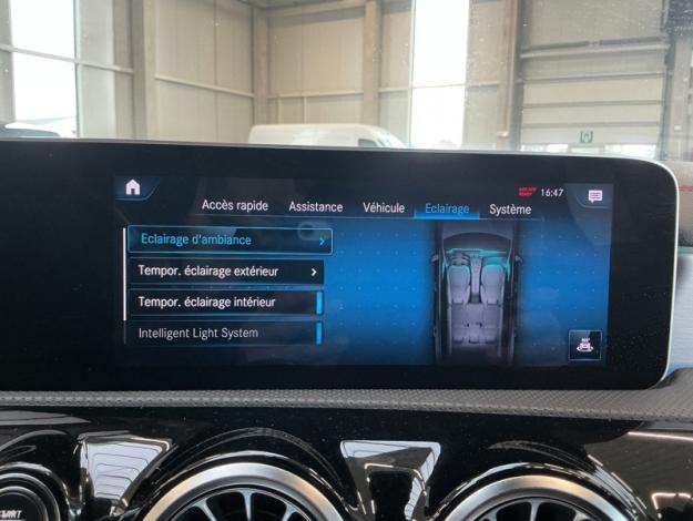 MERCEDES-BENZ CLA 180 Shooting Brake AMG Line  