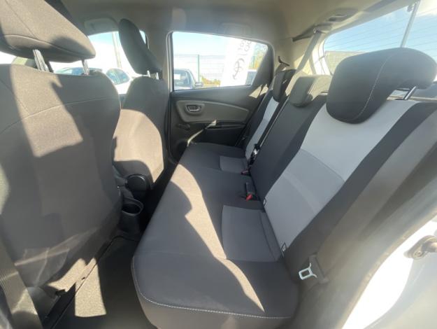 TOYOTA Yaris 100h France Business  