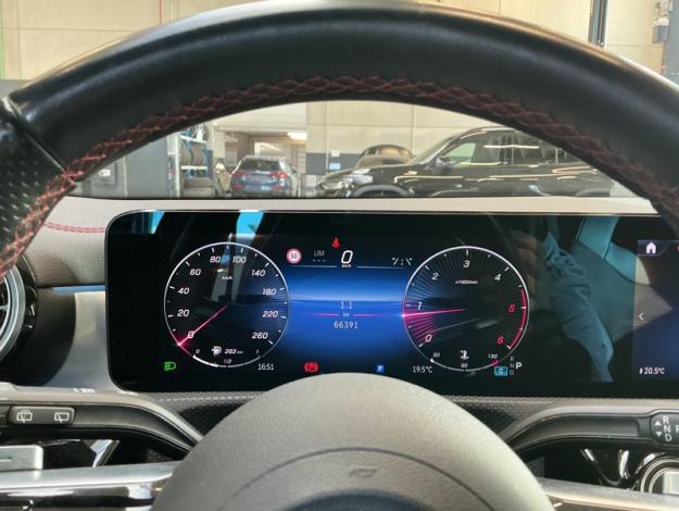 MERCEDES-BENZ CLA-Klasse CLA 180 d Shooting Brake