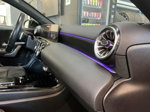 MERCEDES-BENZ A A 180 d