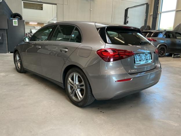 MERCEDES-BENZ A 180 d Facelift Essential Line  