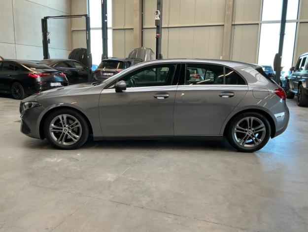MERCEDES-BENZ A 180 d Facelift Essential Line  