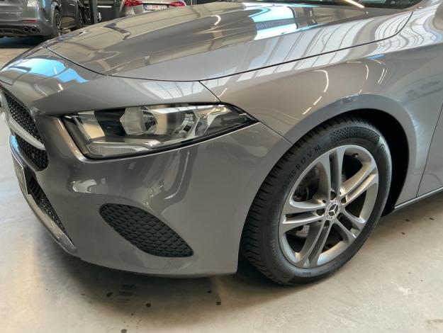 MERCEDES-BENZ A 180 d Facelift Essential Line  