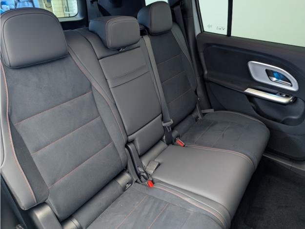 MERCEDES-BENZ GLB 200 AMG Line  GLB 200 AMG Line