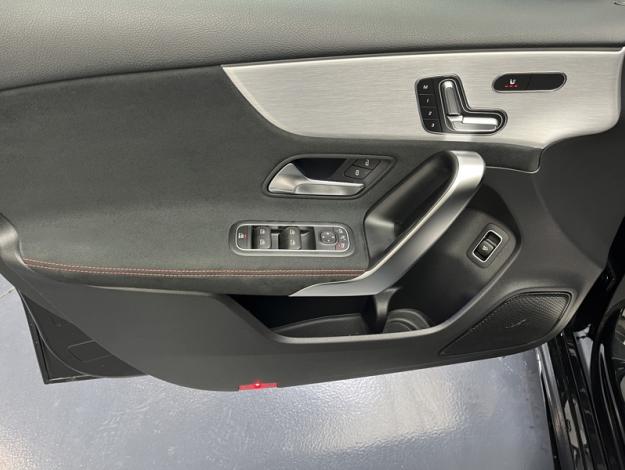 MERCEDES-BENZ Classe A 180 Berline AMG Line  