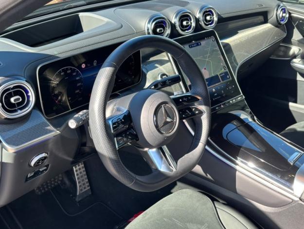 MERCEDES-BENZ GLC 300 d 4M AMG Pack Night Pano Attelage Burmester  