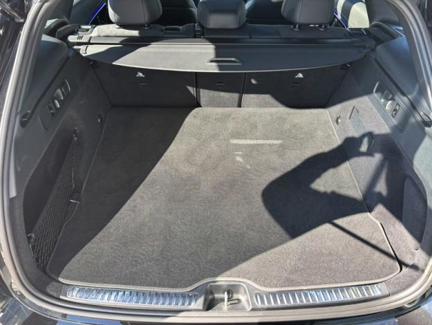 MERCEDES-BENZ GLC 300 d 4M AMG Pack Night Pano Attelage Burmester  