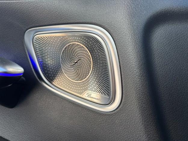 MERCEDES-BENZ GLC 300 d 4M AMG Pack Night Pano Attelage Burmester  