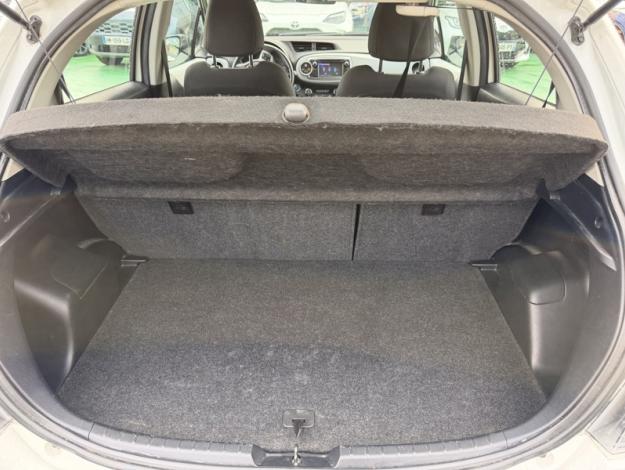 TOYOTA Yaris 1.5 VVT-I HYBRID DYNAMIC   