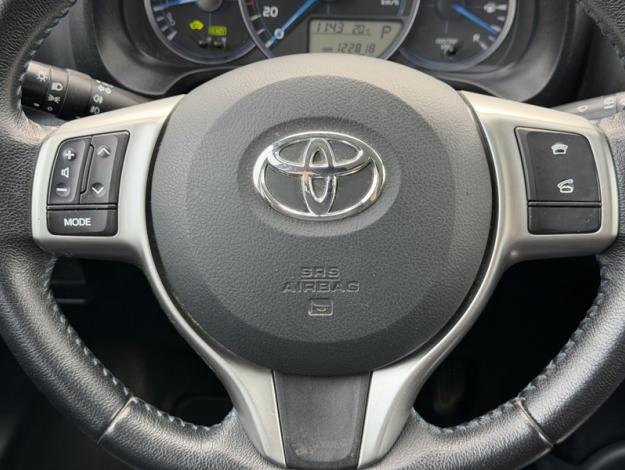TOYOTA Yaris 1.5 VVT-I HYBRID DYNAMIC   