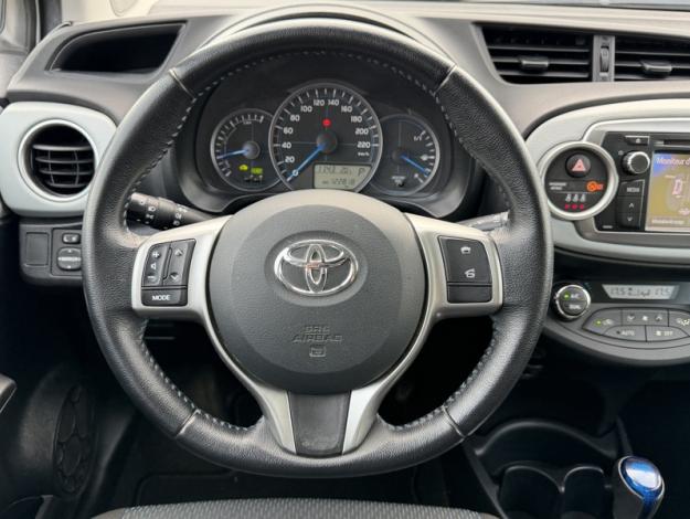 TOYOTA Yaris 1.5 VVT-I HYBRID DYNAMIC   