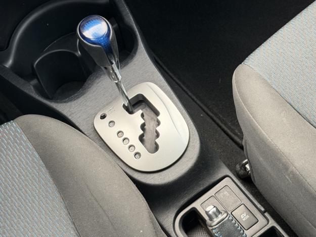 TOYOTA Yaris 1.5 VVT-I HYBRID DYNAMIC   