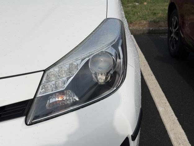 TOYOTA Yaris 1.5 VVT-I HYBRID DYNAMIC   