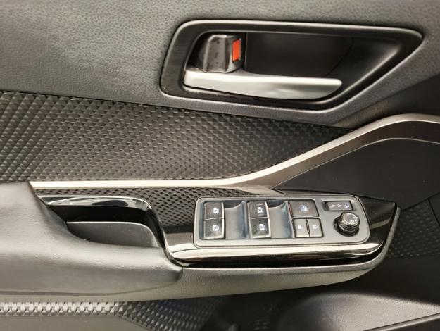 TOYOTA C-HR 1.8 HYBRIDE 122 GRAPHIC  