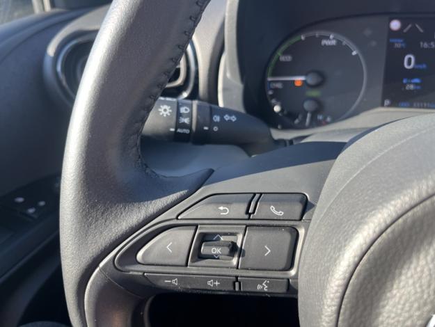 TOYOTA Yaris 116h Dynamic  