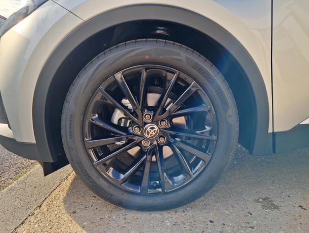 TOYOTA C-HR 1.8 HYBRIDE 140 GR SPORT  C HR HYBRIDE NG HYBRIDE 140 GR SPORT MY26