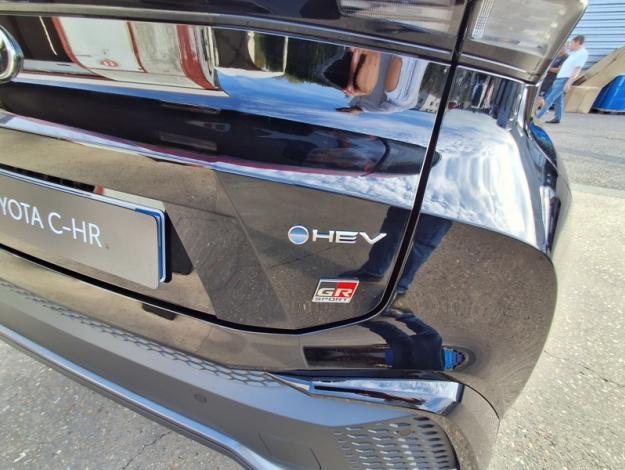 TOYOTA C-HR 1.8 HYBRIDE 140 GR SPORT  C HR HYBRIDE NG HYBRIDE 140 GR SPORT MY26