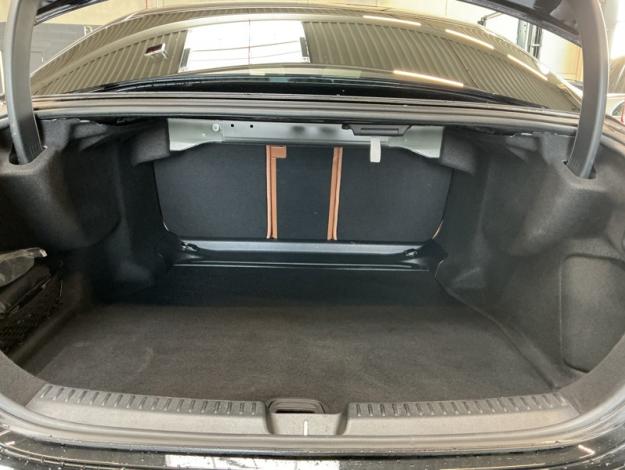 MERCEDES-BENZ E 220 d Berline AMG Line  