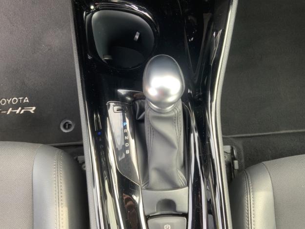 TOYOTA C-HR 1.8 HYBRIDE 122 DESIGN ULTIMATE  