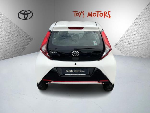 TOYOTA Aygo 1.0 VVT-i x-play  