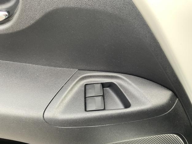 TOYOTA Aygo 1.0 VVT-i x-play  