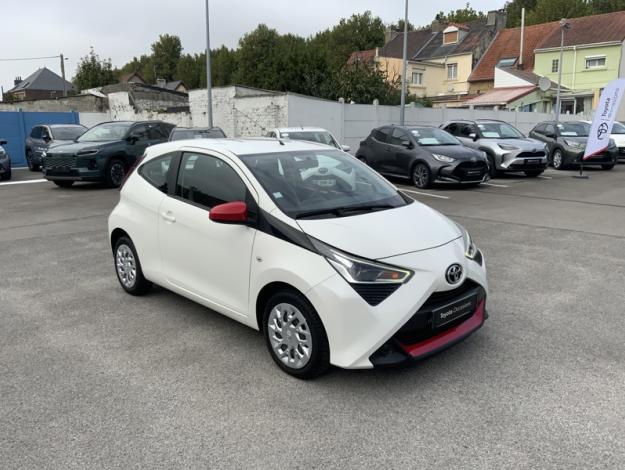 TOYOTA Aygo 1.0 VVT-i x-play  