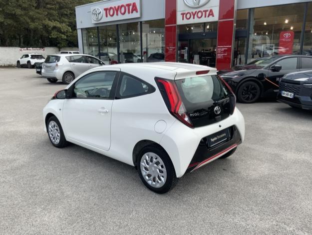 TOYOTA Aygo 1.0 VVT-i x-play  