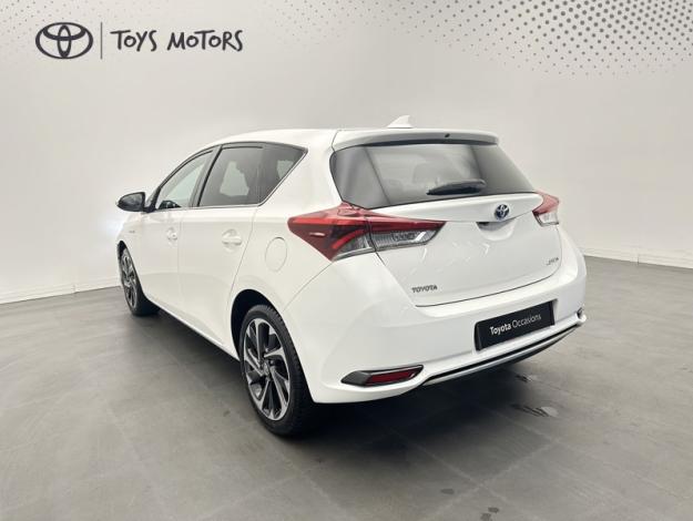 TOYOTA Auris 1.8 HYBRID 136 DESIGN  