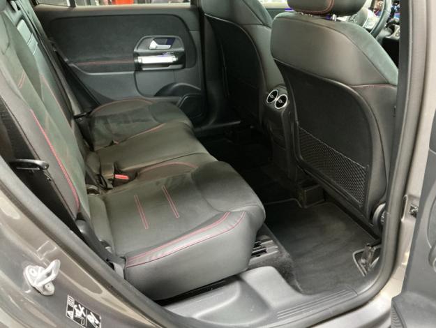 MERCEDES-BENZ GLB 200 AMG Pack Night   