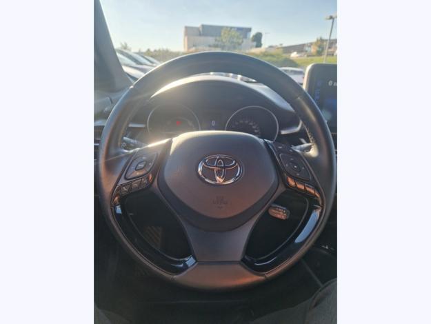 TOYOTA C-HR 1.8 HYBRIDE 122 DESIGN  